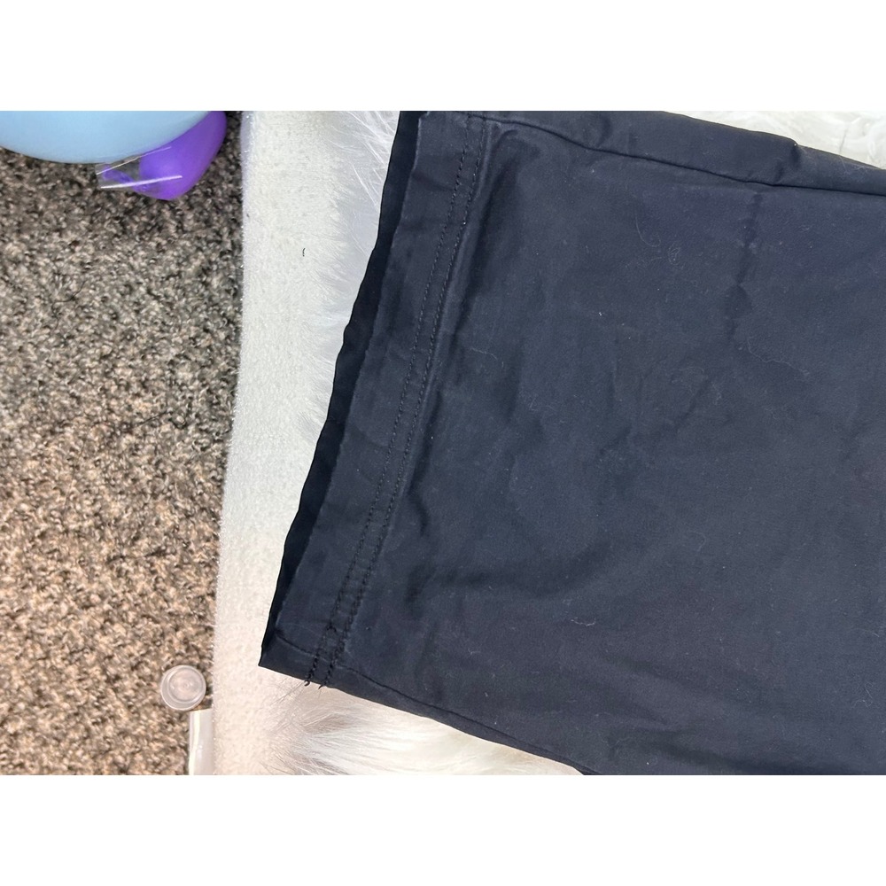 Magellan Outdoors Womens Black Chino Shorts Flat Front Casual Hiking Size 8 - Picture 5 of 11